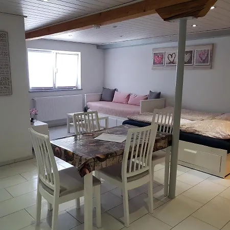 דירה Ferienwohnung/monteurzimmer Auf Dem Bauernhof Mörlenbach