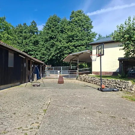 아파트 Ferienwohnung/monteurzimmer Auf Dem Bauernhof