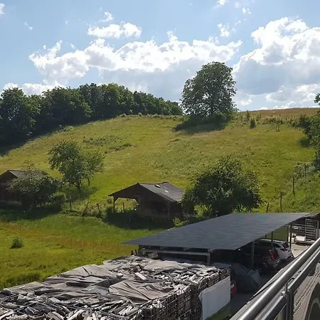Ferienwohnung/monteurzimmer Auf Dem Bauernhof *